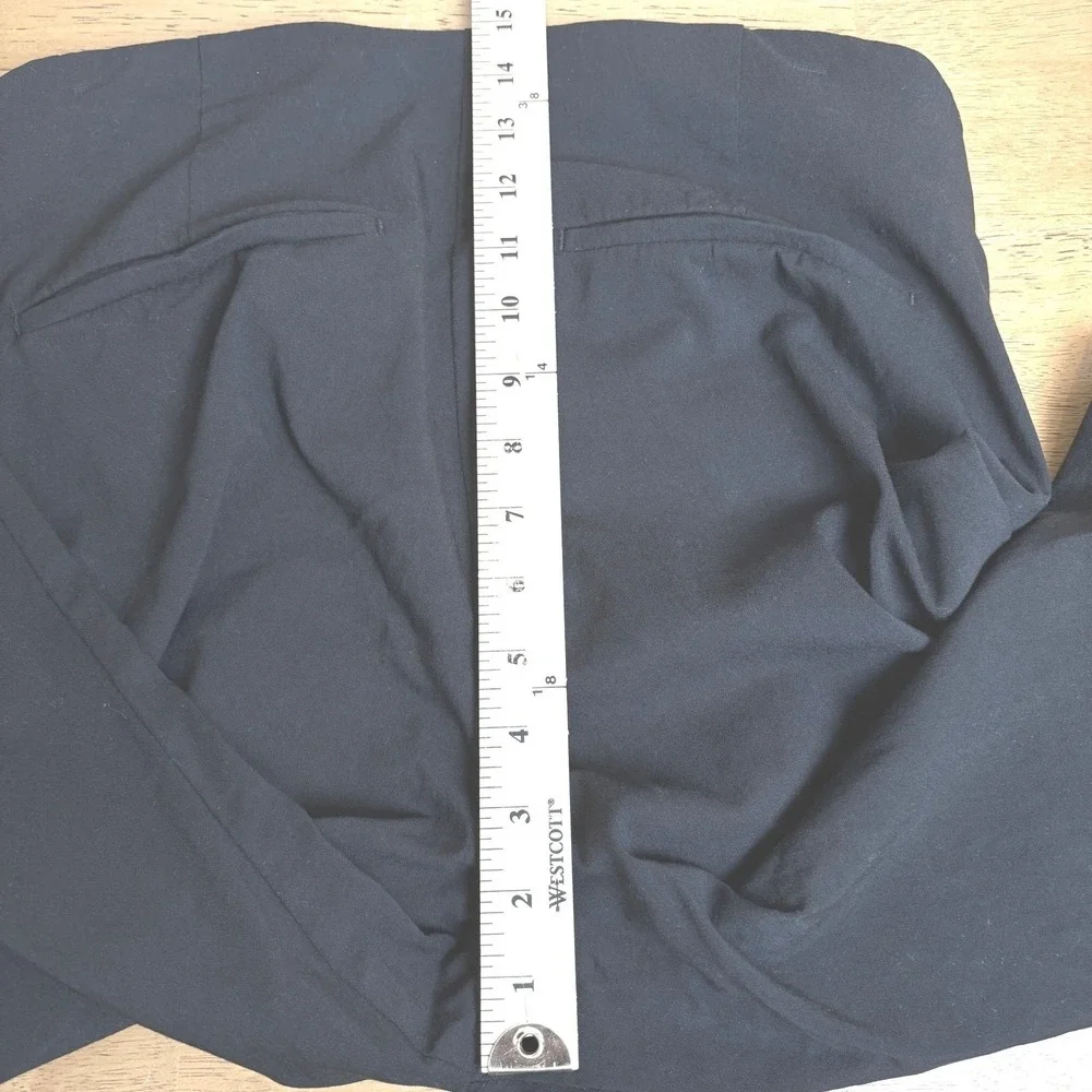 Chico's Black Stretch Straight Leg Capris Elastic Waist Chicos Size 2 US Size 12